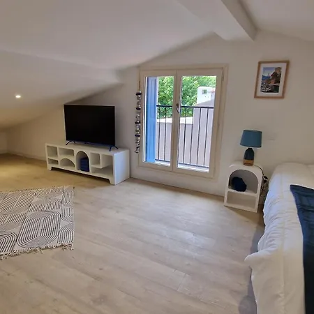 Les Residences De Apartment *