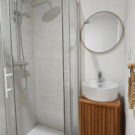 Les Residences De 科利尤尔